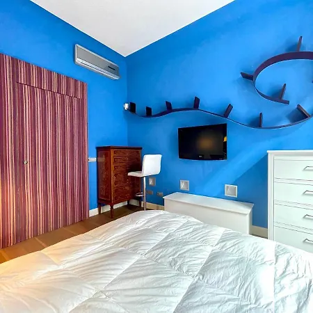 Daire Inavigli - Retro-chic Flat Close To Design District