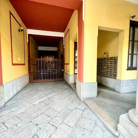 Inavigli - Retro-chic Flat Close To Design District Milano
